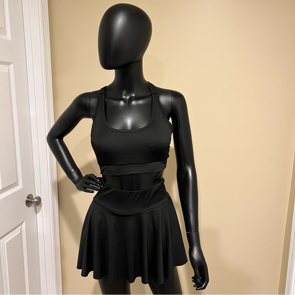 Two pieces Gym Set High Waist Mini Skort Built In Shorts Sport Bea Bustier Top